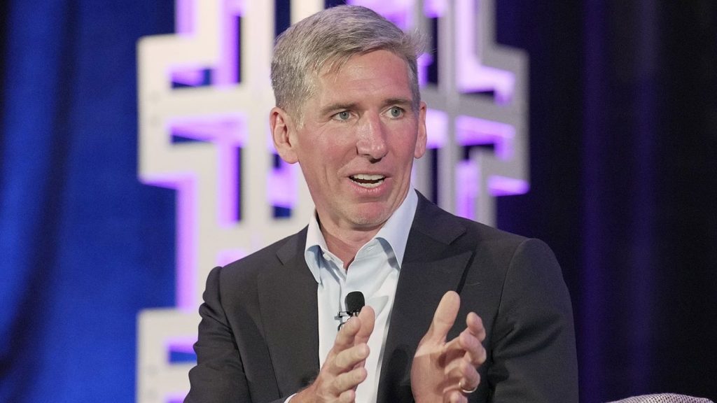 BTC 200 000 $, COIN dans le S&P 500 et un certain nombre d'introductions en bourse de crypto parmi les prévisions Bitwise 2025 Bitwise CIO Matt Hougan (Suzanne Cordiero/CoinDesk/Shutterstock)