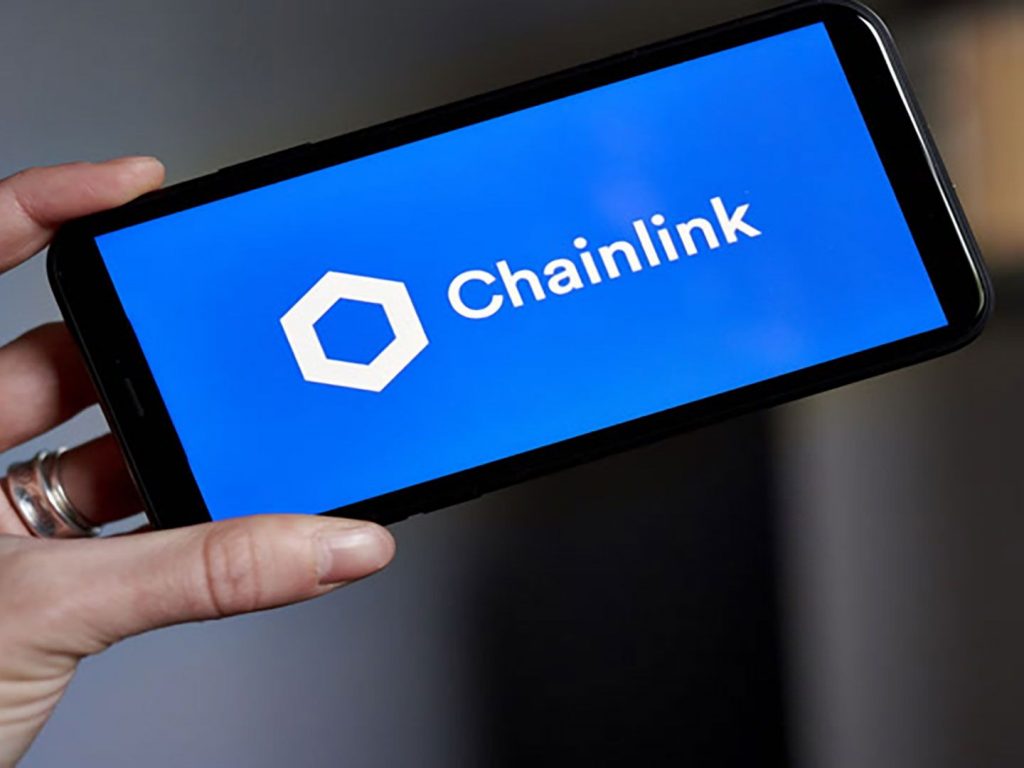 Chainlink gagne la faveur des investisseurs alors que la plateforme de Donald Trump achète plus de jetons Picture of CoinDesk author Shaurya Malwa