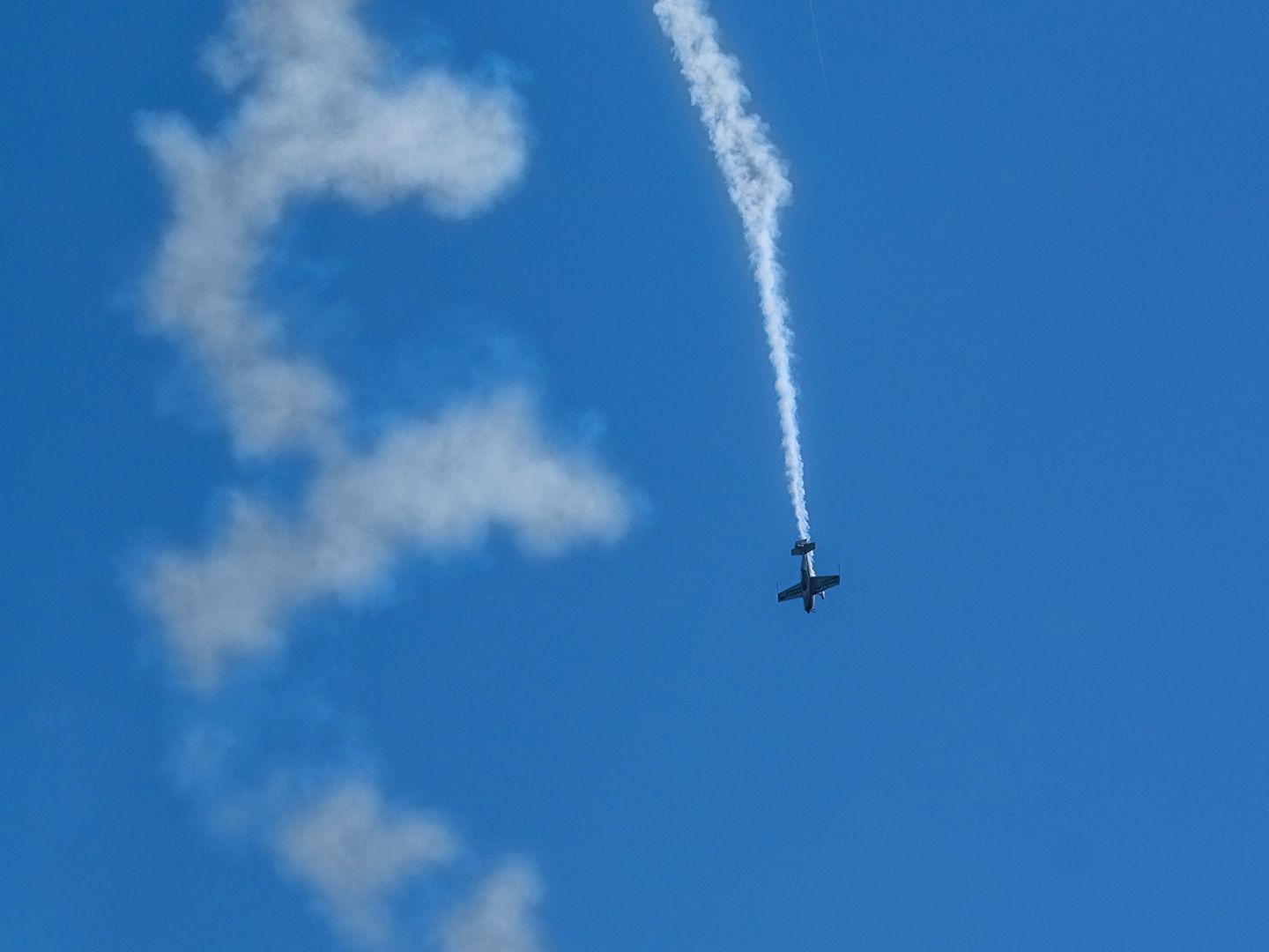 La baisse de 11 % de Dogecoin entraîne des pertes dans les majors de la cryptographie alors que Bitcoin altère l'ambiance festive La baisse de 11 de Dogecoin entraine des pertes