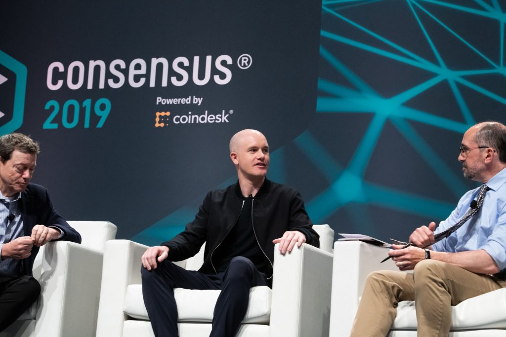 PDG de Coinbase et d'autres initiés de la cryptographie des milliards plus riches après avoir cherché à diriger les élections Coinbase CEO Brian Armstrong (CoinDesk archives)