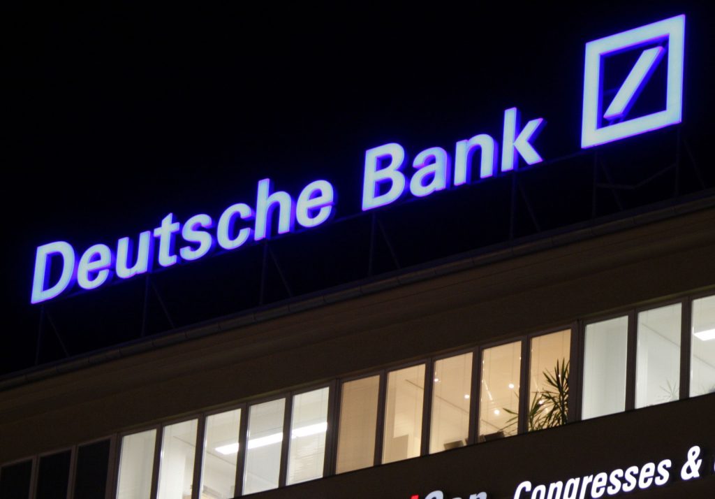 Les perspectives du Bitcoin (BTC) sont haussières et les prix devraient rester élevés : Deutsche Bank Deutsche Bank logo (Shutterstock)