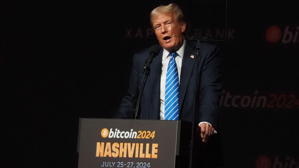 World Liberty Financial, soutenue par Trump, va acquérir TRX pour son Trésor : source Donald Trump at BTC 2024 (Danny Nelson/CoinDesk)