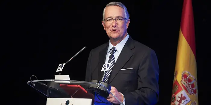 Le milliardaire mexicain Salinas dit qu'il a une exposition liée à 70%