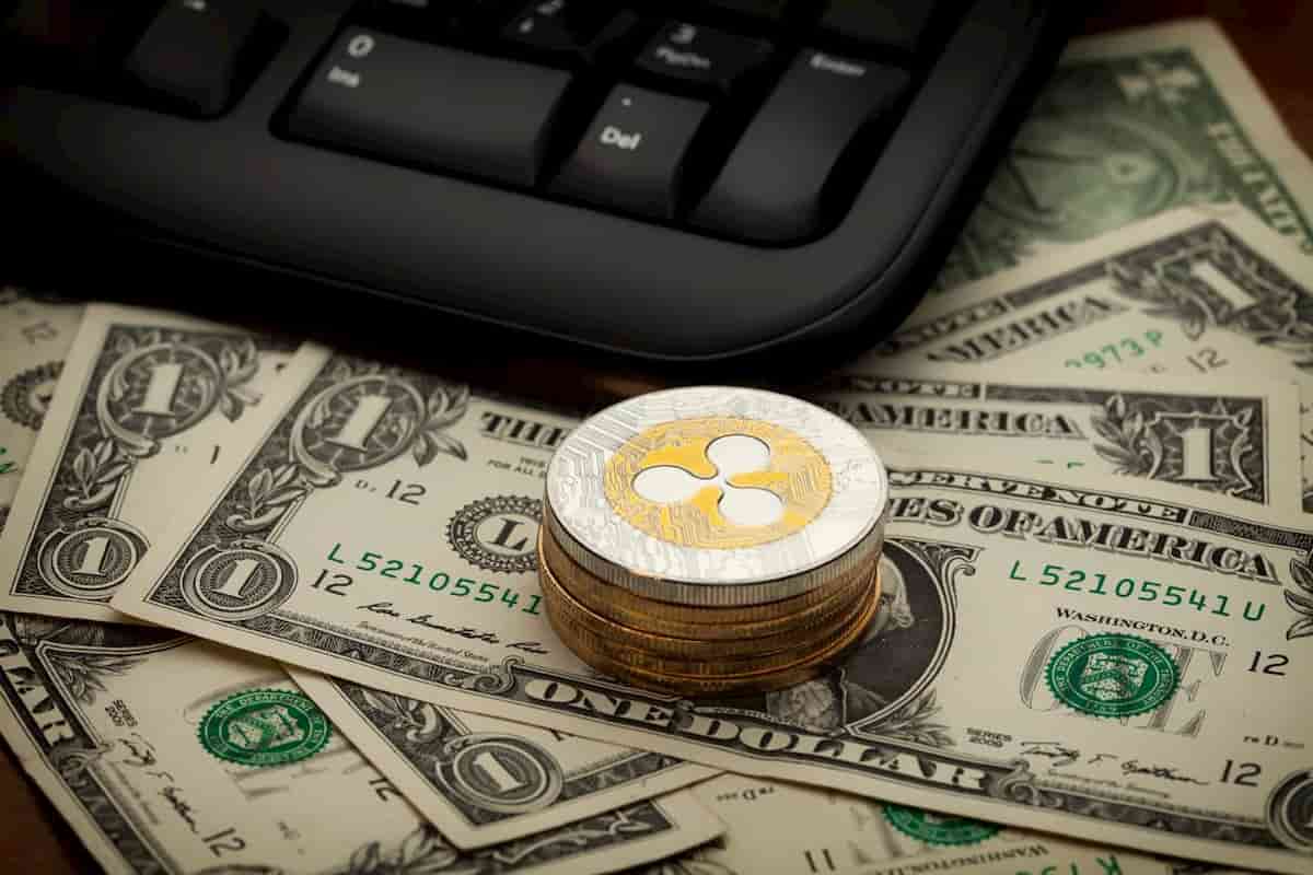 Smart money quietly buys 900 million XRP
