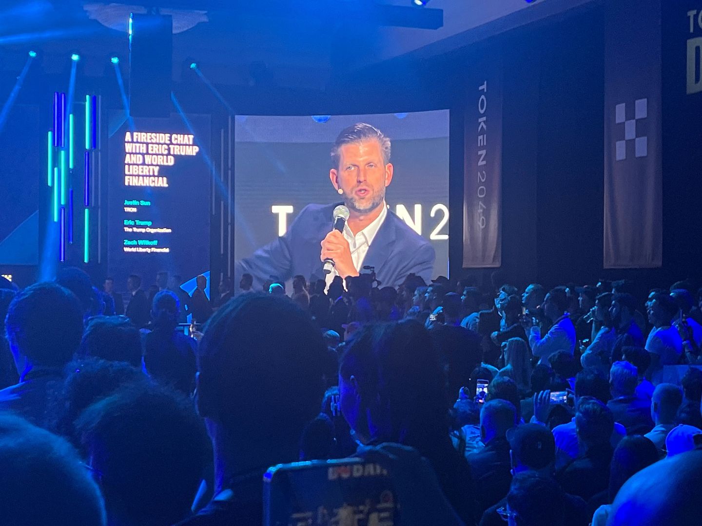 LUSD de World Liberty sintegre a Tron Le WLFIs Witkoff