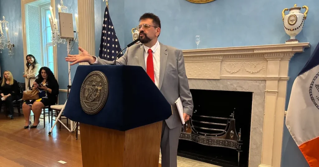 Les participants au premier sommet de la crypto-y-yorkaise implorent le maire Adams pour mettre fin à la bit appliquée 1 Nick Spanos New York City Crypto Summit