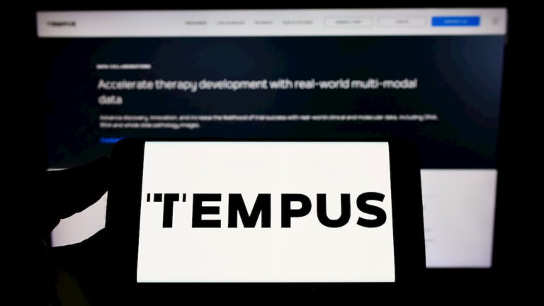 Missed Tempus AI rally? 2 tech healthcare stocks to buy now