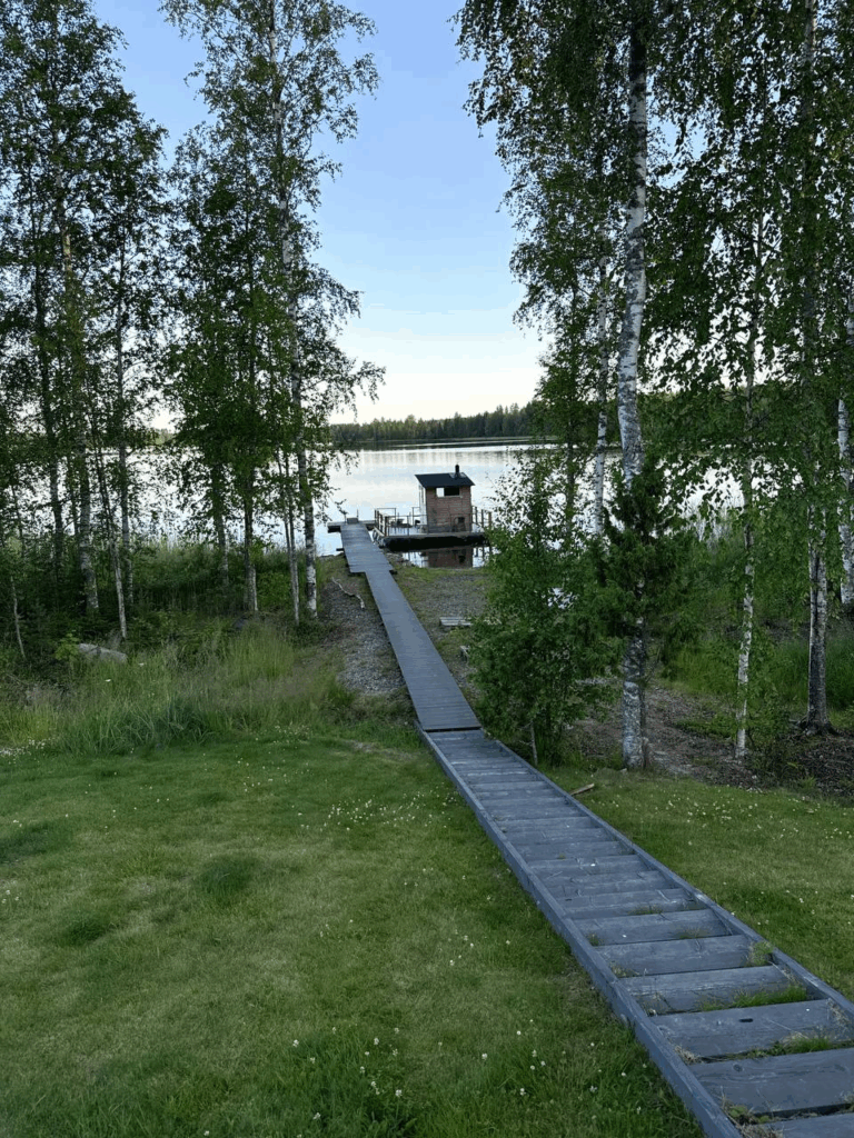 Btchel, Finlande, lac et sauna