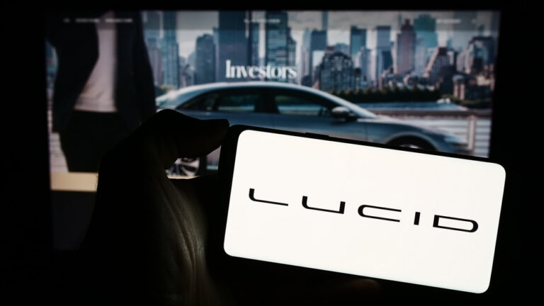 ChatGPT-5 explains how to maximize returns from Lucid's stock split