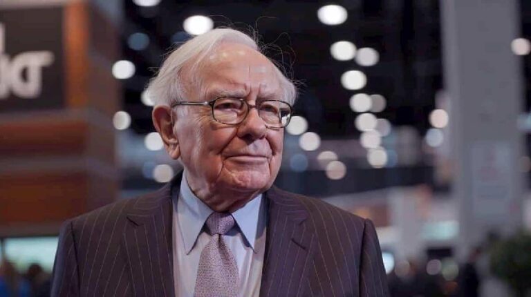 Warren Buffett’s stock flashes major bullish signal; Time to buy