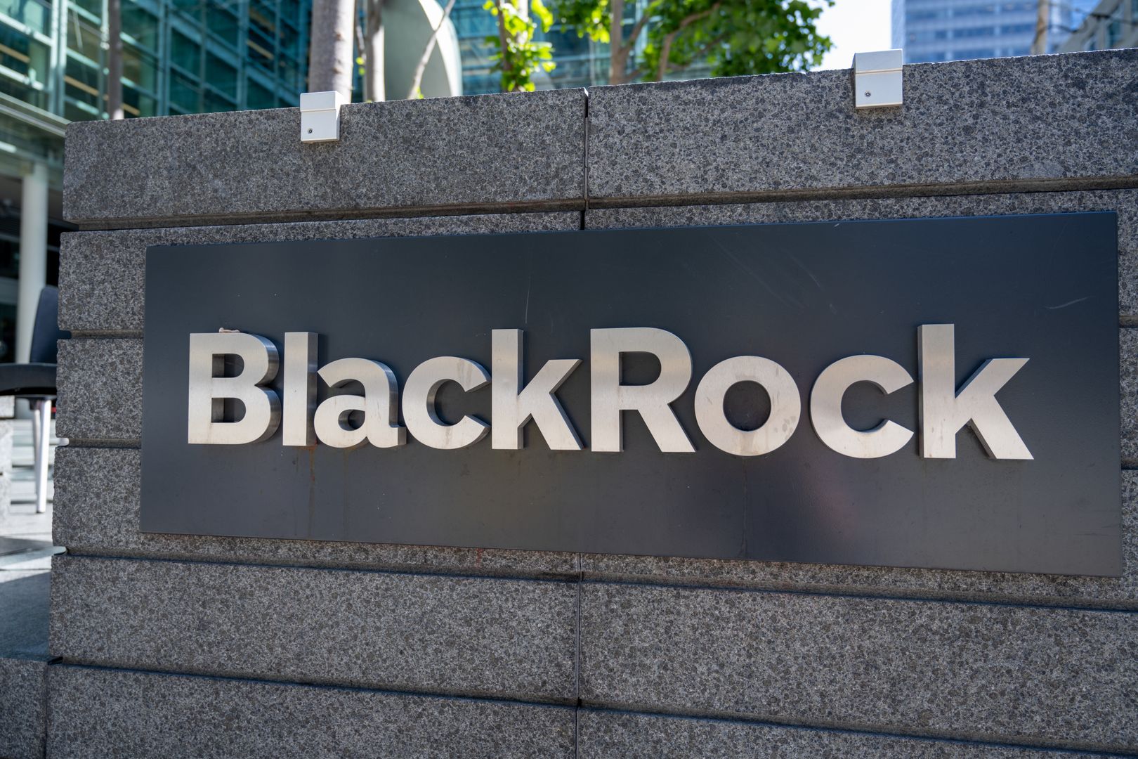 Blackrock pese les FNB tokenises sur la blockchain en poussee