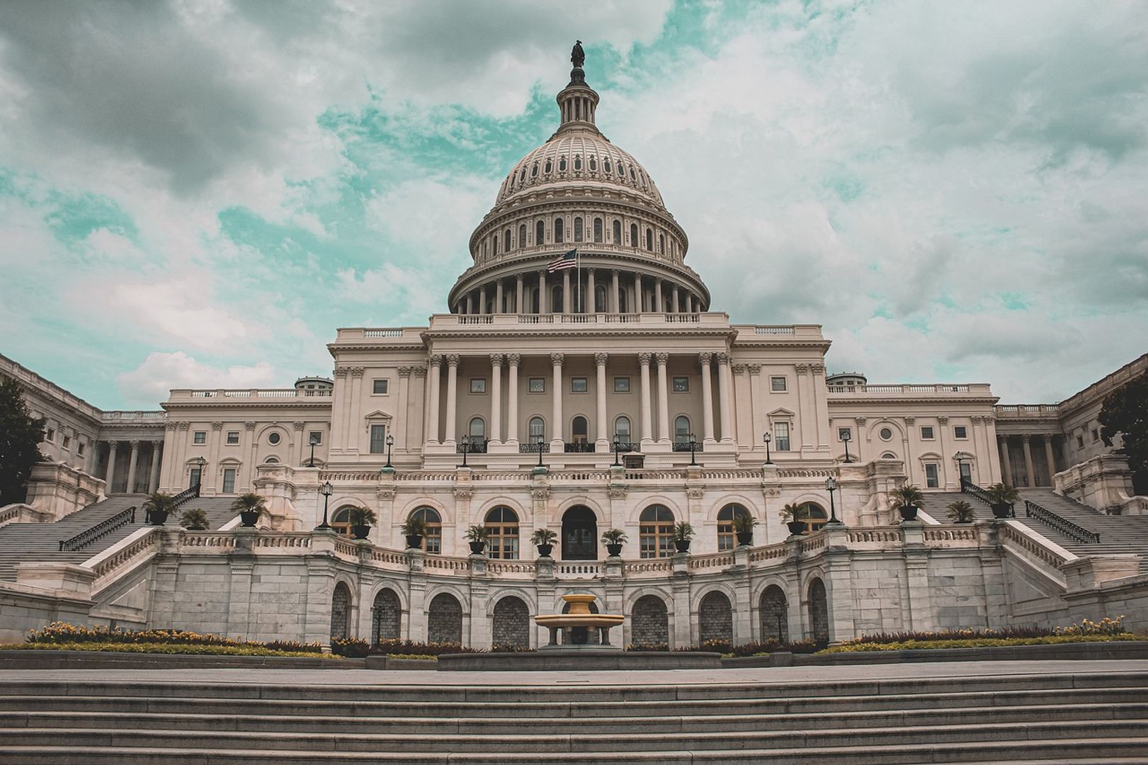 Bernstein declare que le cadre cryptographique americain positionne la nation