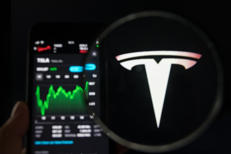 $1,000 invested in Tesla stock at the start of 2025 returned