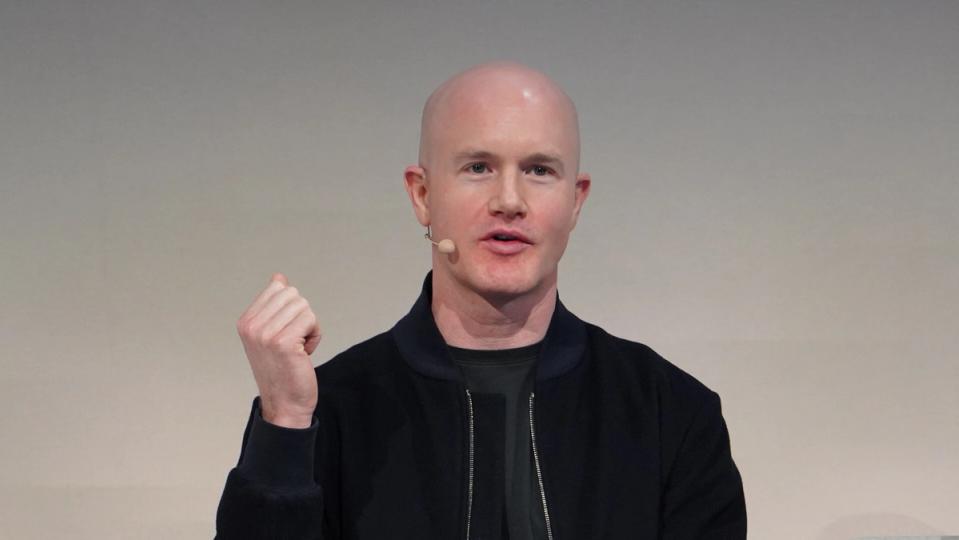 Brian Armstrong de Coinbase (COIN) exhorte Wall Street à ne pas se laisser « laisser de côté »