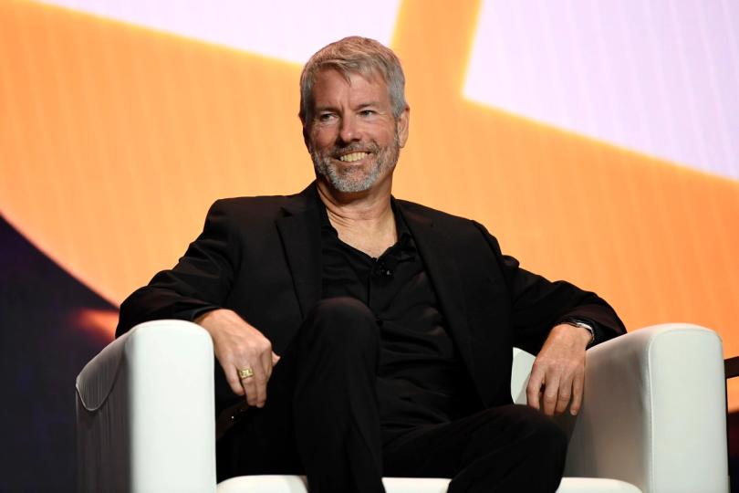 Boris Johnson qualifiant Bitcoin de « Ponzi » suscite la réfutation de Michael Saylor et d'autres