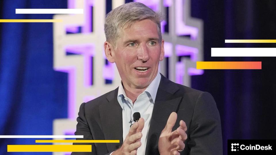 Les analystes se prononcent sur l'appel Bitcoin d'un million de dollars du CIO de Bitwise, Matt Hougan.