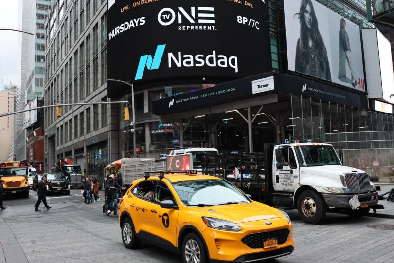 Wall Street « cantonne » la technologie blockchain alors que le plan de tokenisation du Nasdaq remporte une bataille réglementaire majeure