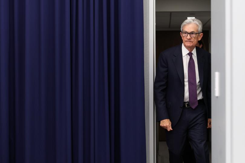 Le président de la Fed, Jerome Powell, déclare qu'il restera gouverneur après son mandat malgré la pression juridique