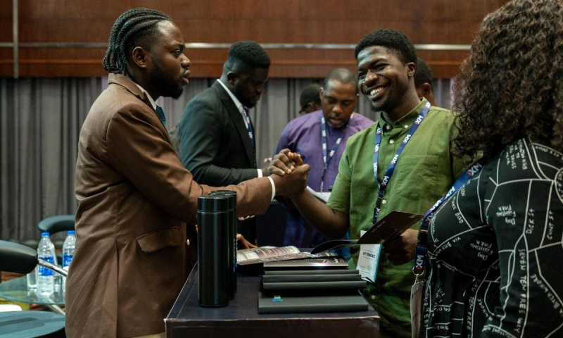 IUX engage la communaute commerciale du Nigeria a la Trader