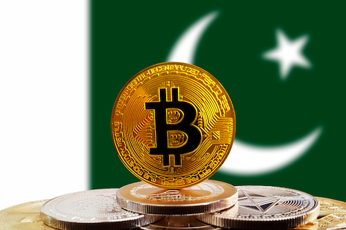 Pakistan ends 8-year bank ban on crypto dealings