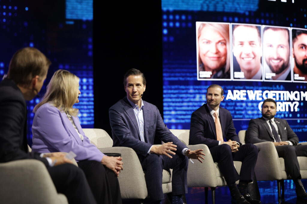 Les législateurs préviennent que le leadership en matière de cryptographie décidera du leadership américain