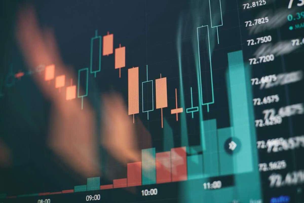 Expect a ‘huge market correction’ that will ‘devastate’ investors, warns strategist 
