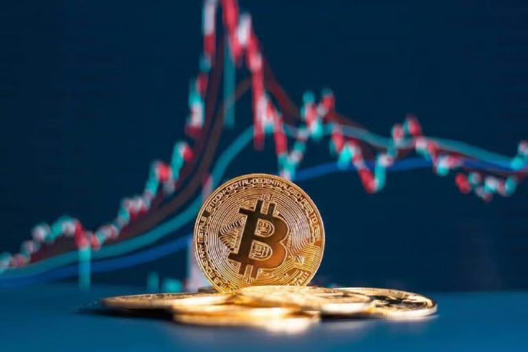 Top on-chain analyst reveals price levels that can make or break Bitcoin