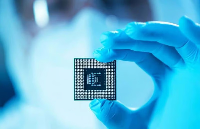 Semiconductor stocks just printed major crash signal