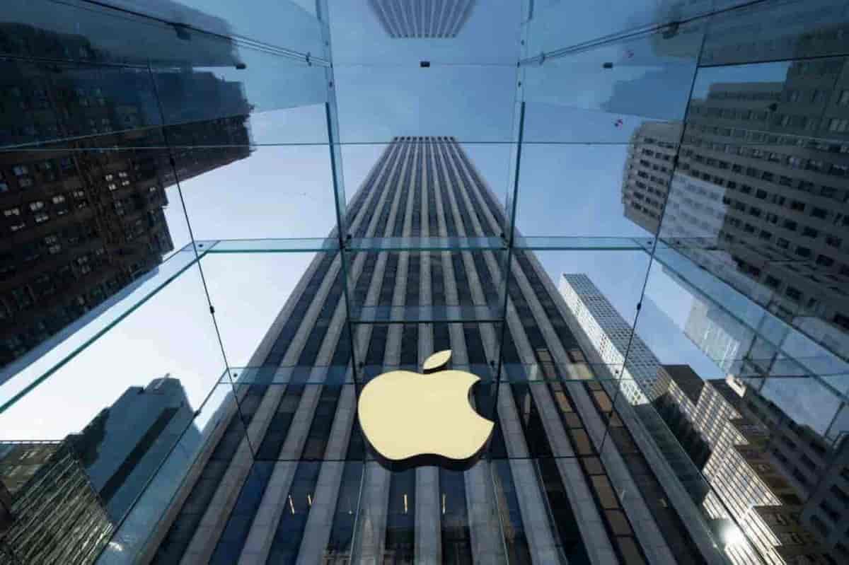 Wall Street analysts update Apple's stock price after record earnings