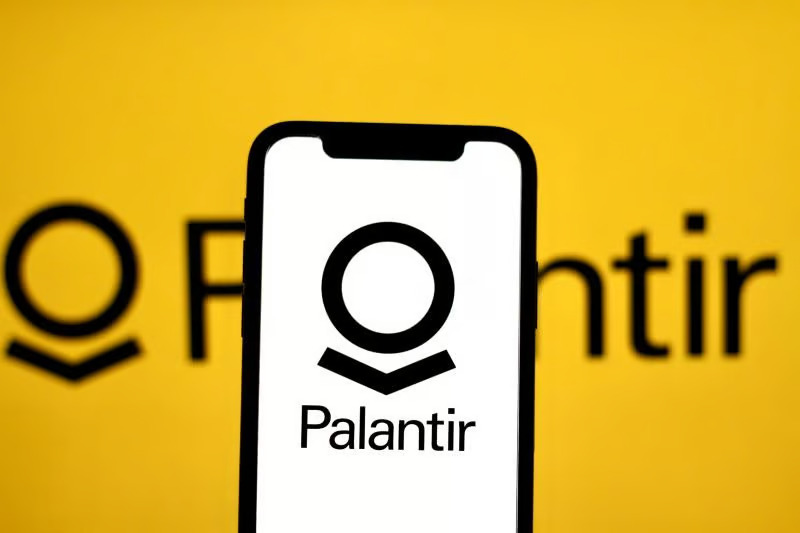 Why did Palantir (PLTR) stock rally 10% in a day?