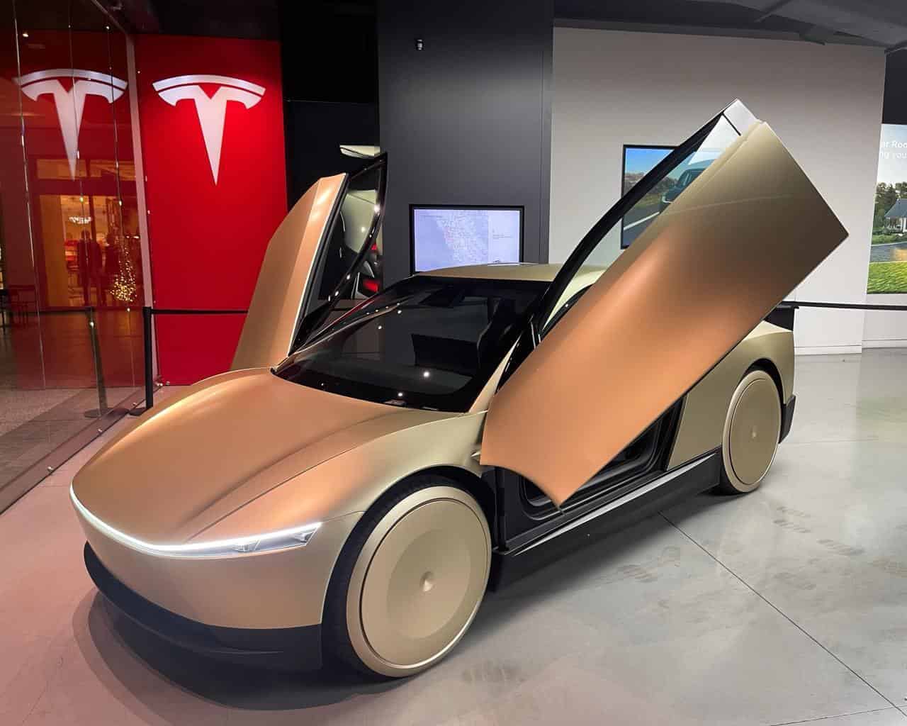 Machine learning algorithm predicts Tesla stock price on May 31, 2026