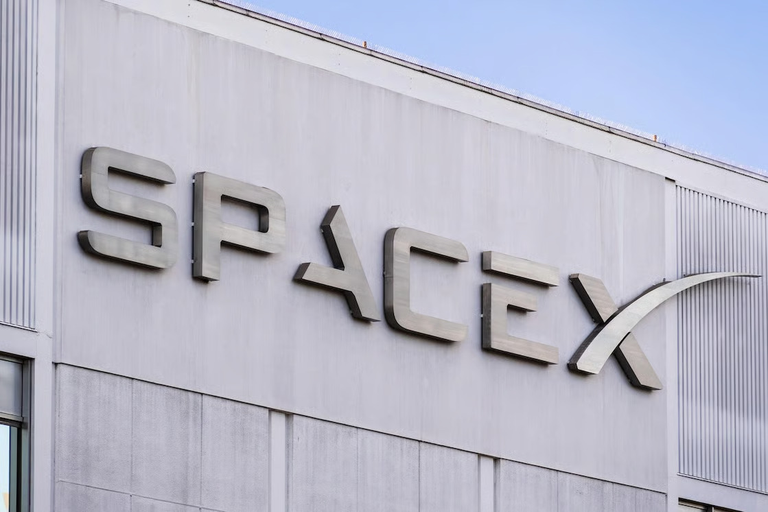 $10,000 invested in SpaceX stock at IPO is now worth