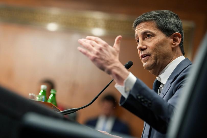La Réserve fédérale maintient ses taux stables dans sa première décision sous la présidence de Kevin Warsh