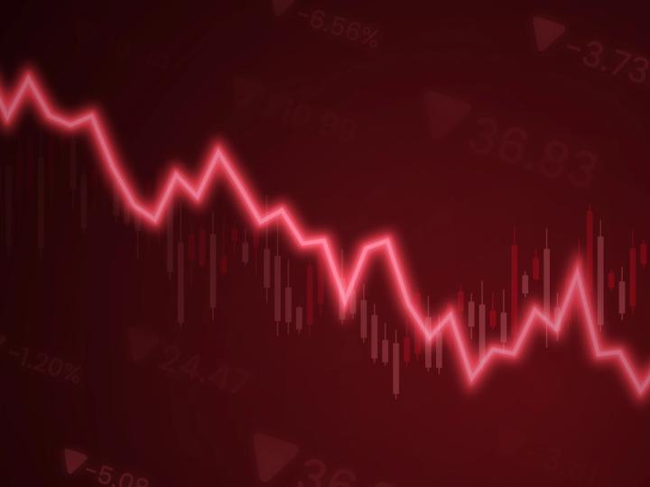 Actualités sur les prix ETH, XRP et DOGE : les majors chutent de 9 % sur la semaine alors que les actions d'IA attirent les acheteurs