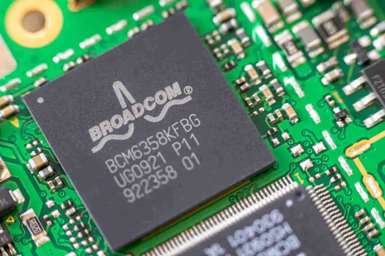 Monster insider trading alert for Broadcom (AVGO) stock