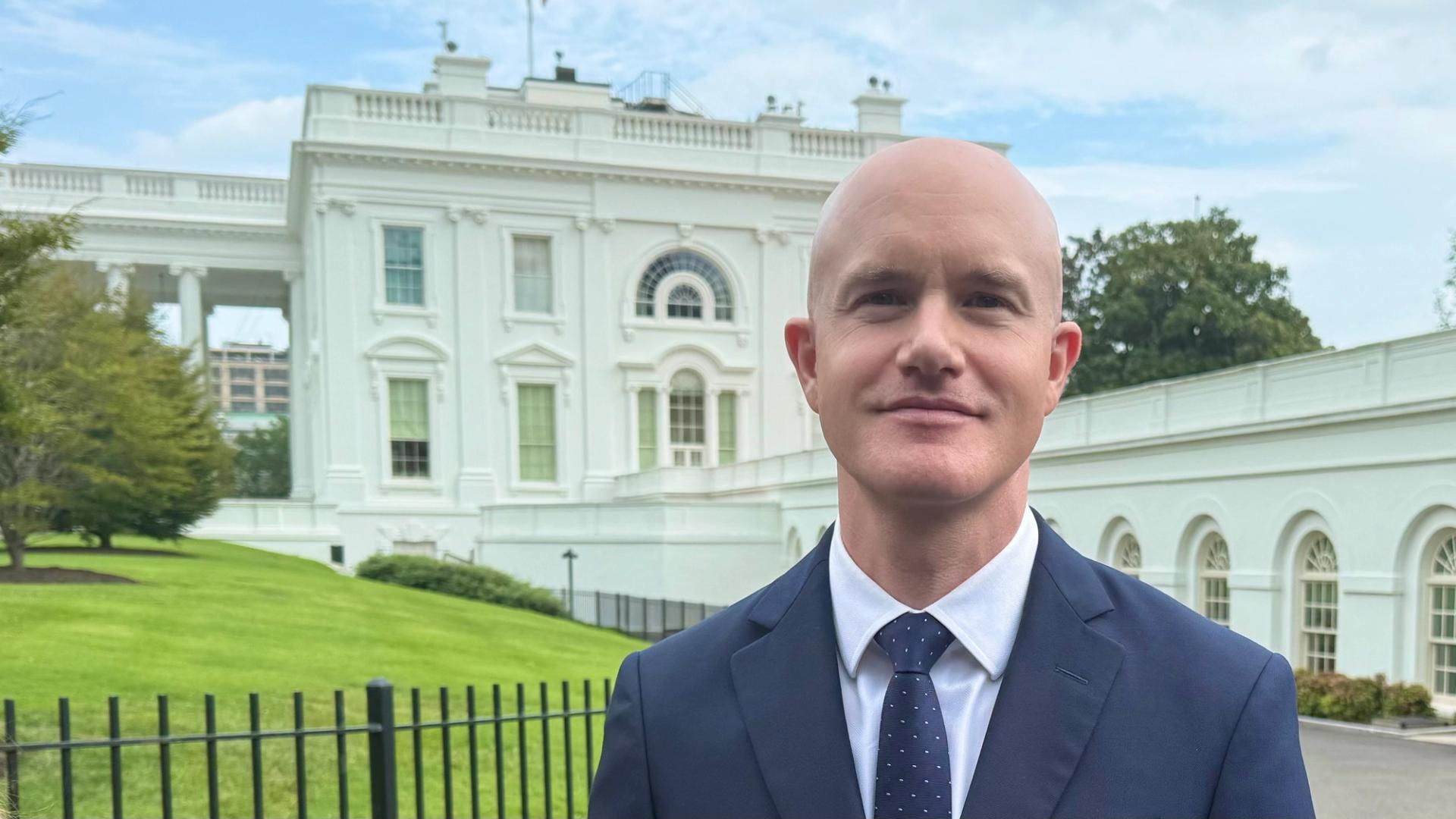 Coinbase COIN et Cardless devoilent une carte de credit adossee