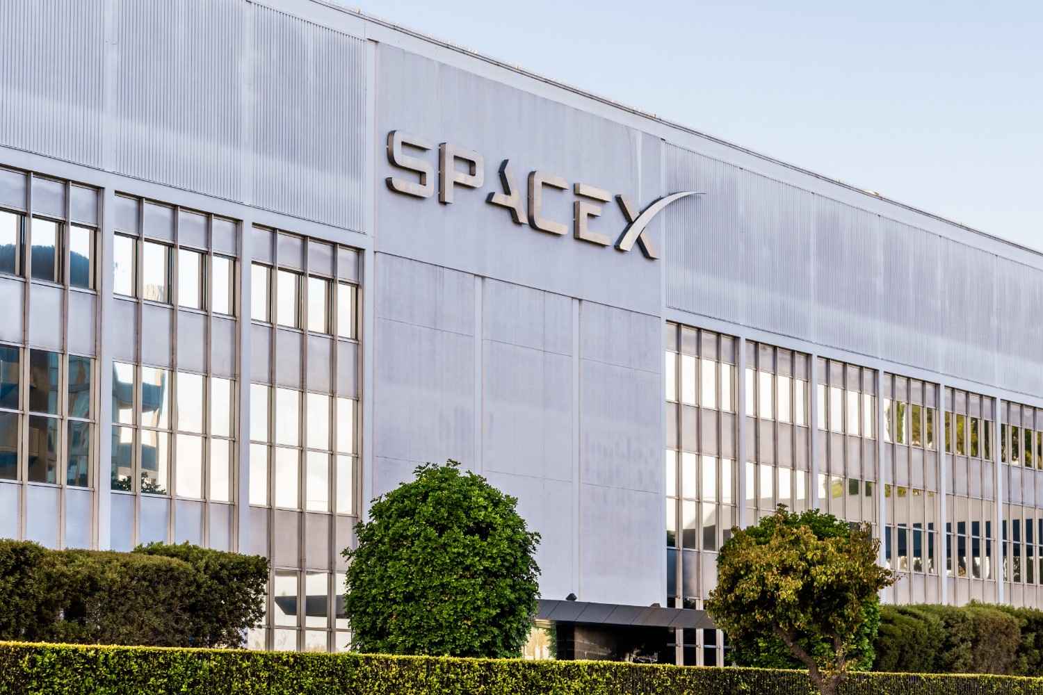 SpaceX stock plummets 20% in a week erasing all gains since IPO