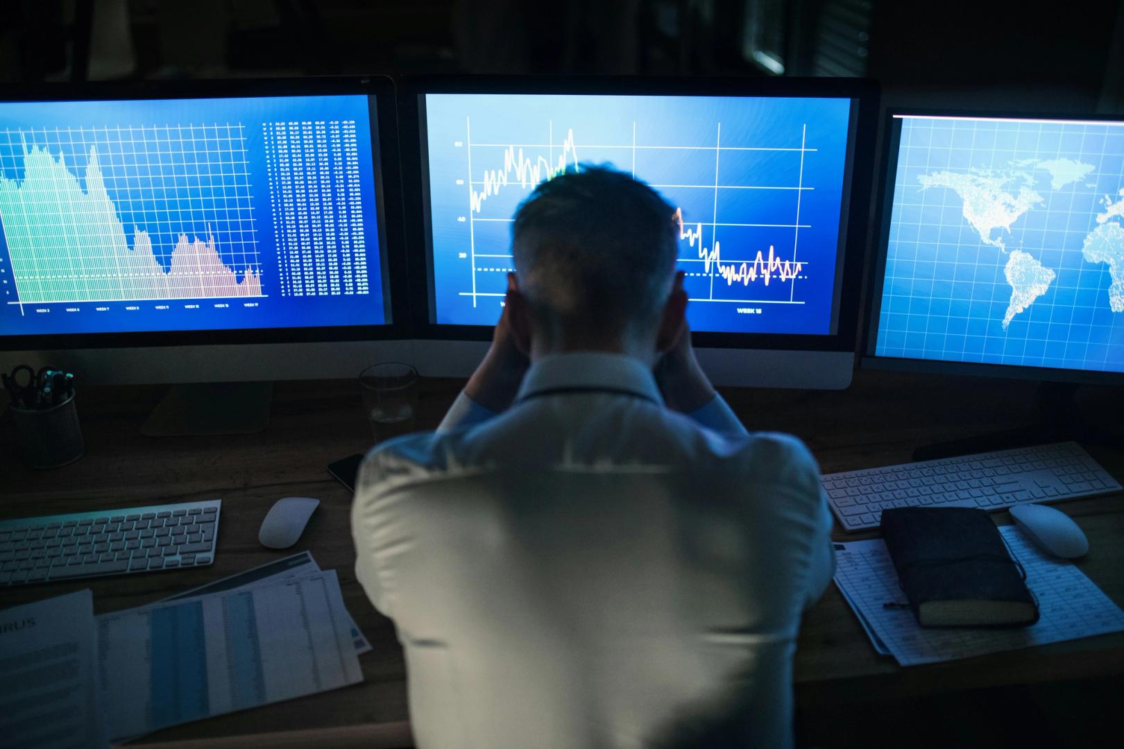 Les contrats intelligents et les pièces DeFi entraînent des pertes alors que le prix du BTC fléchit pour la 4e journée consécutive Les contrats intelligents et les pieces DeFi entrainent des pertes