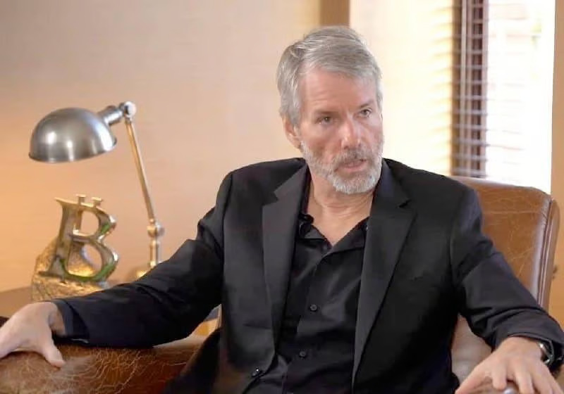 Michael Saylor hints at buying more Bitcoin despite $11 billion unrealized losses