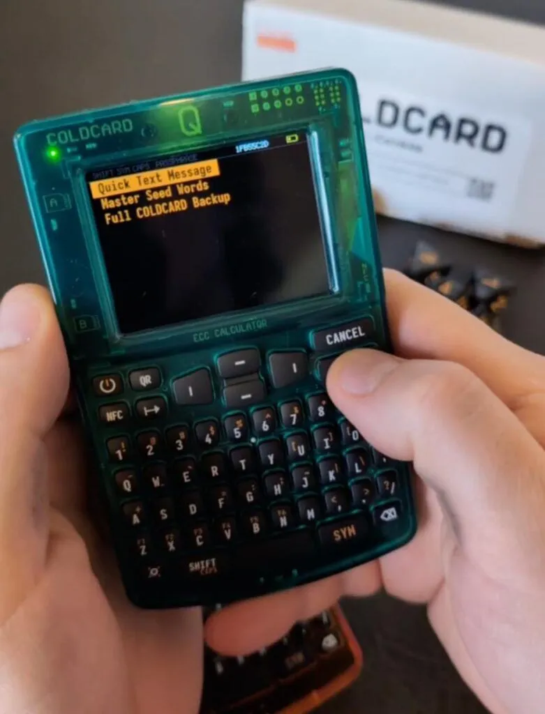 One Year Later: How Coldcard Q’s Key Teleport Delivers Secure Remote Key Management for Bitcoin Treasuries 4 1782882847 288 Un an plus tard comment le teleport de cle de