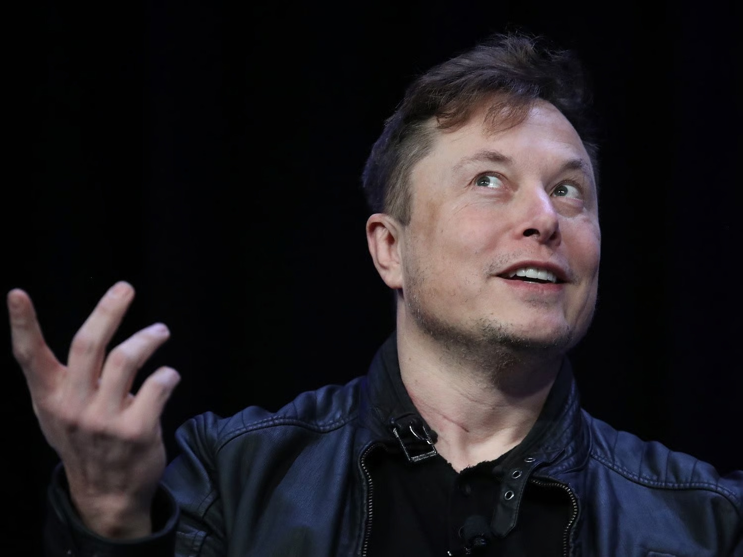 Tesla's SpaceX rescue thesis is ‘Greater Fool Theory,’ expert warns