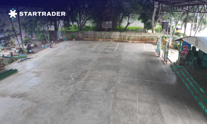 STARTRADER inaugure la renovation du terrain de basket de Davao