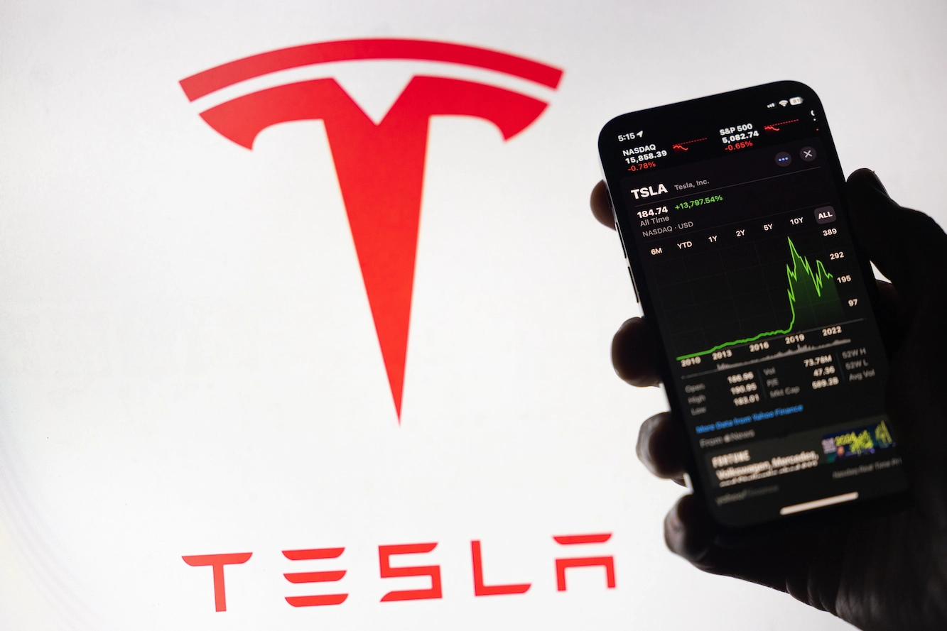 Analyst sets Tesla stock price target for 12 months